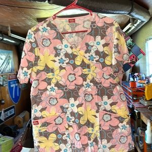 Dickies Scrub top